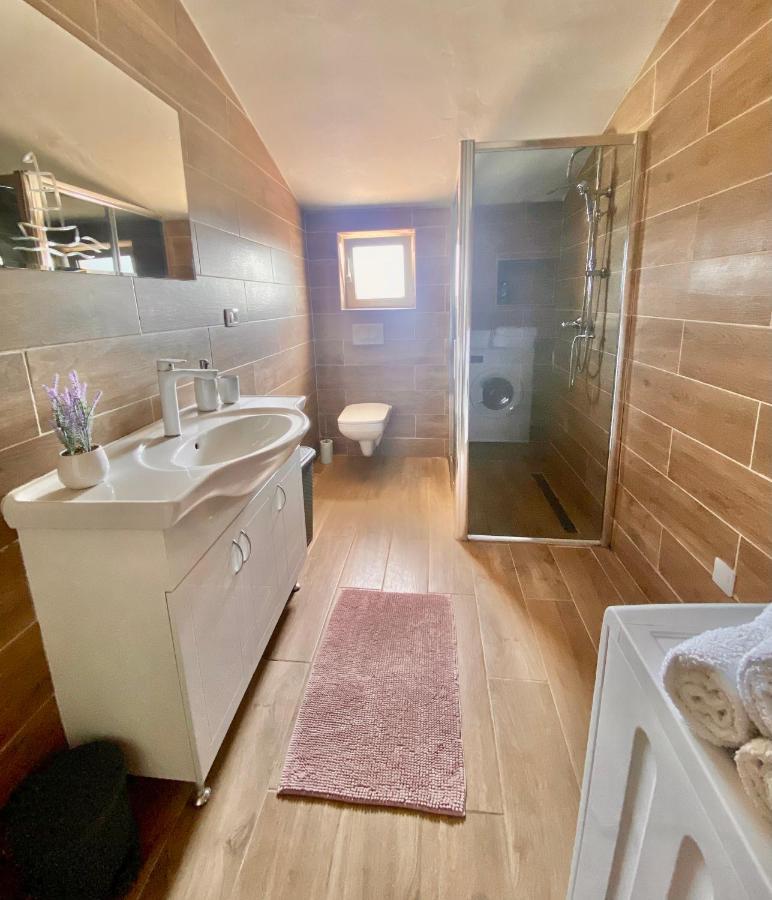 Golden Apartments Žaborić Eksteriør billede