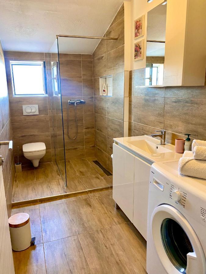 Golden Apartments Žaborić Eksteriør billede
