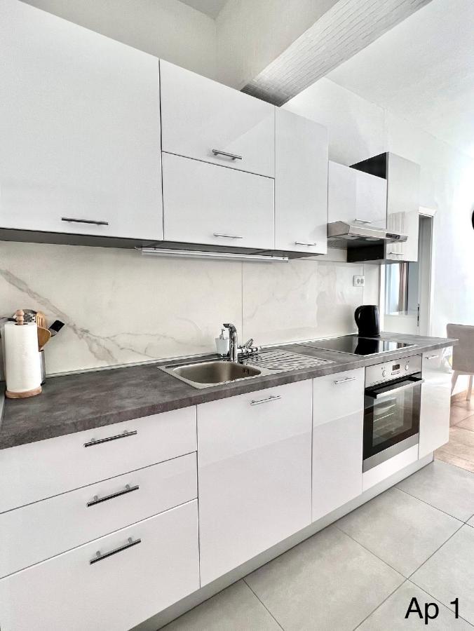Golden Apartments Žaborić Eksteriør billede